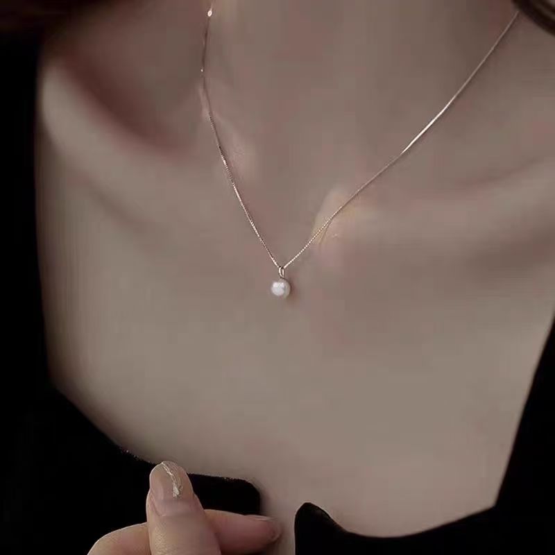 light luxury jewelry